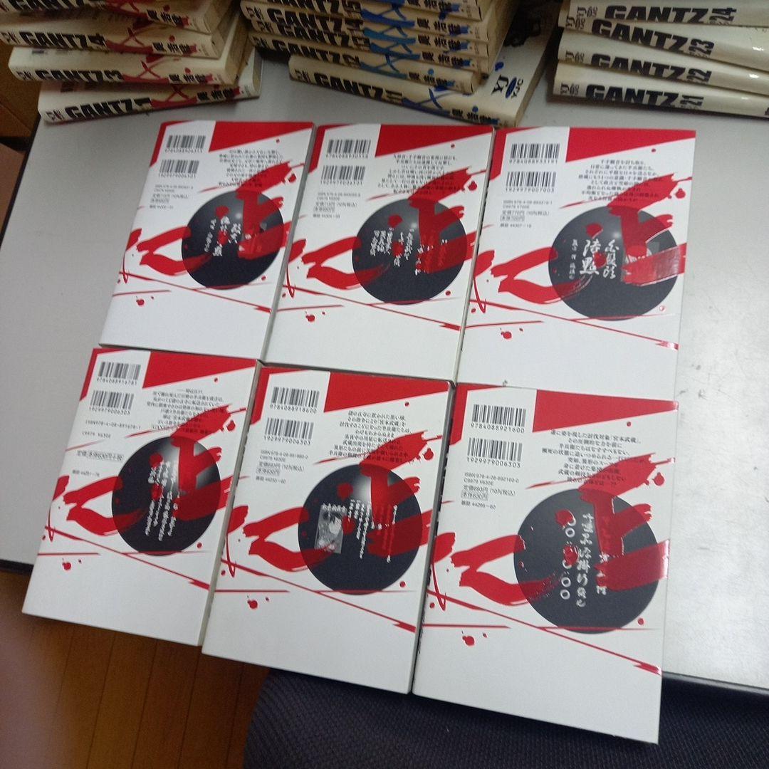 GANTZ全37巻、GANTZ:G全3巻、GANTZ:E1,2,3,5,6,7巻