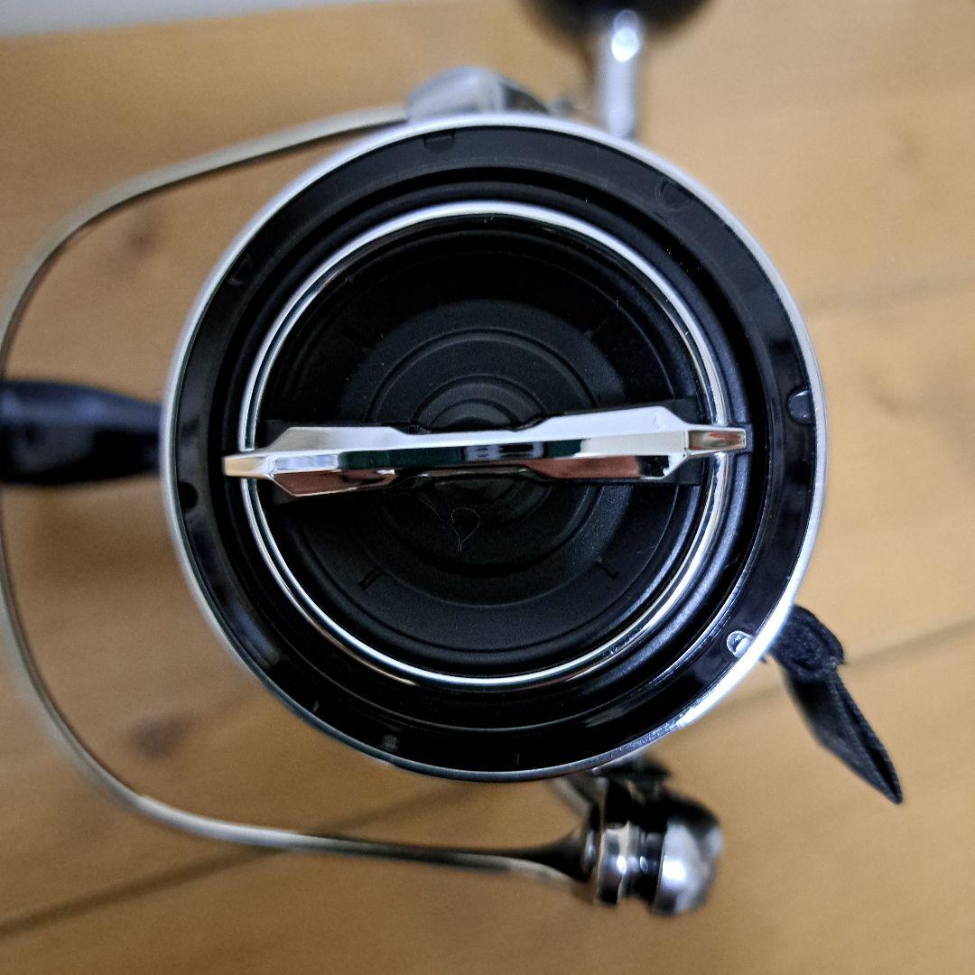 21 TWIN POWER SW4000XG スピニングリール