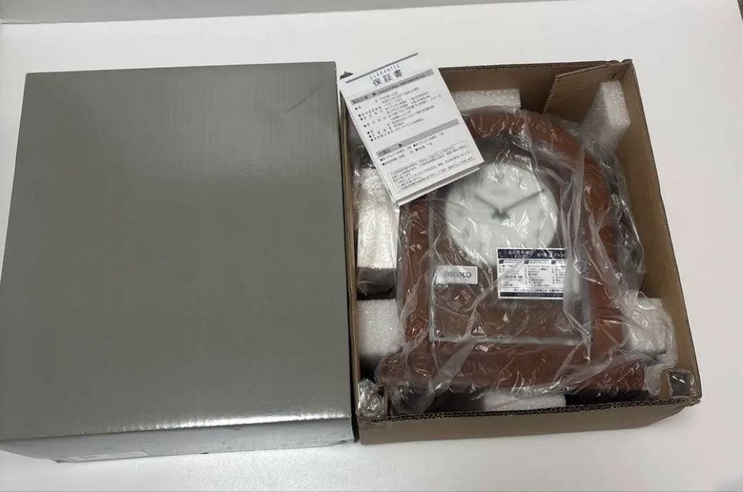 セイコー　SEIKO アナログ　置き時計　 BZ357B