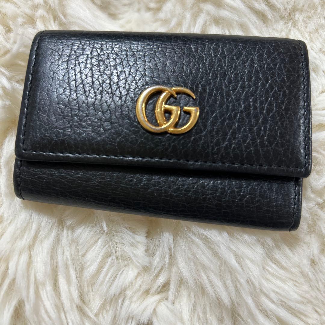 Gucci ブラック レザー キーケース