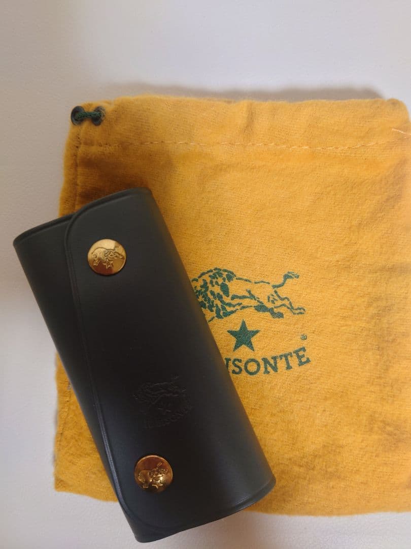 IL BISONTE レザー キーケース