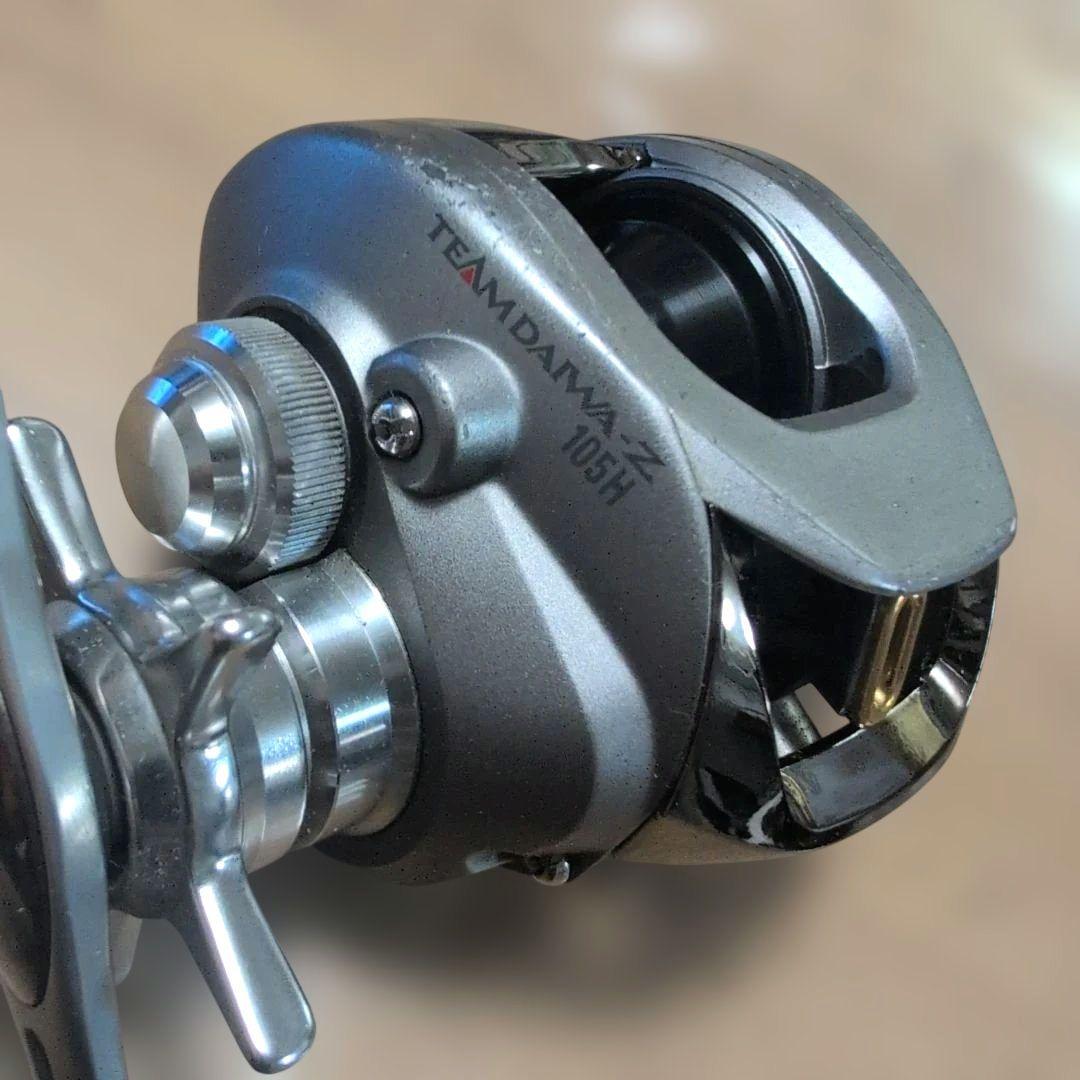 TEAM DAIWA−Z105H(右用) ＆ Scorpion 1001(左用)