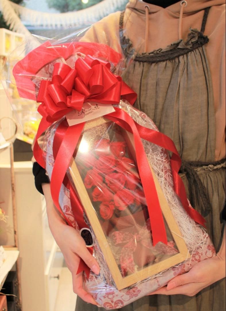 ROSEJUNO プリザーブドフラワー 12輪の薔薇 未開封 お渡し袋付