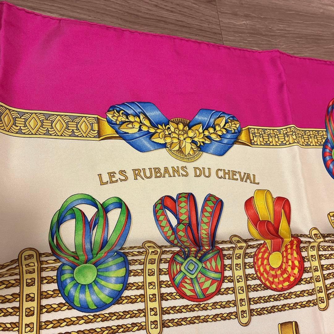 Hermès　カレ90　スカーフ　シルク　フューシャピンク