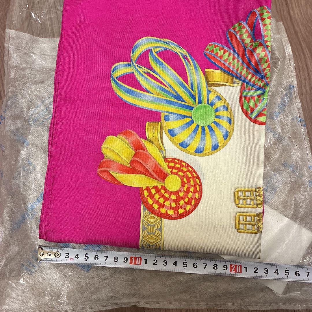 Hermès　カレ90　スカーフ　シルク　フューシャピンク