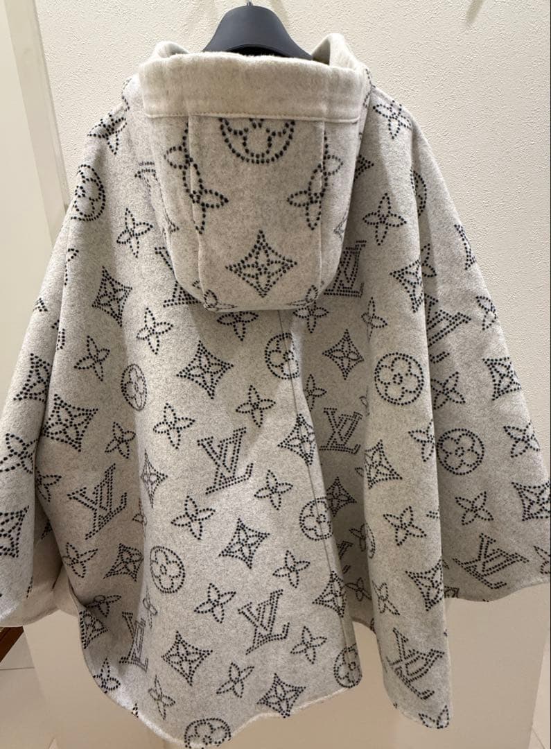 ルイヴィトン　ポンチョ