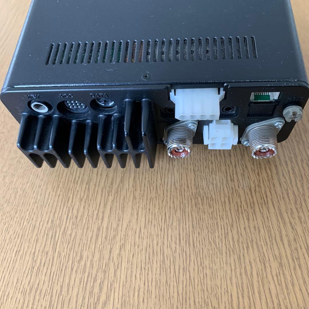 ICOM IC7000M HF/VHF/UHF ALL MODE　トランシーバー