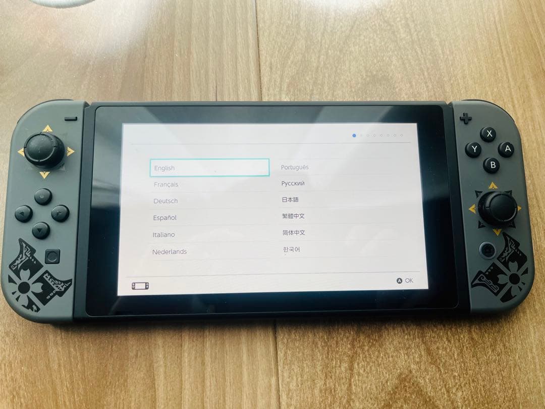 【極美品】Nintendo Switch本体