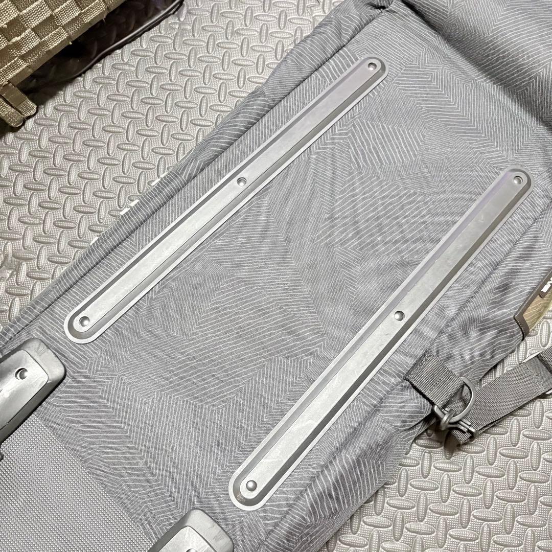 DAKINE スノーボードバッグ 157 シューズケース付き　キャリーケース