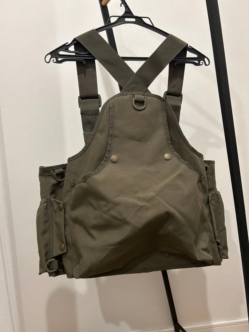 LITTLE PRESENTS フィッシングベスト オリーブグレイ