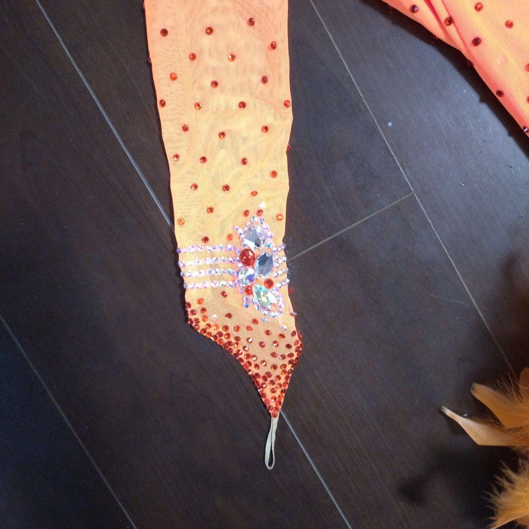 白樺オレンジのラテンドレス羽根