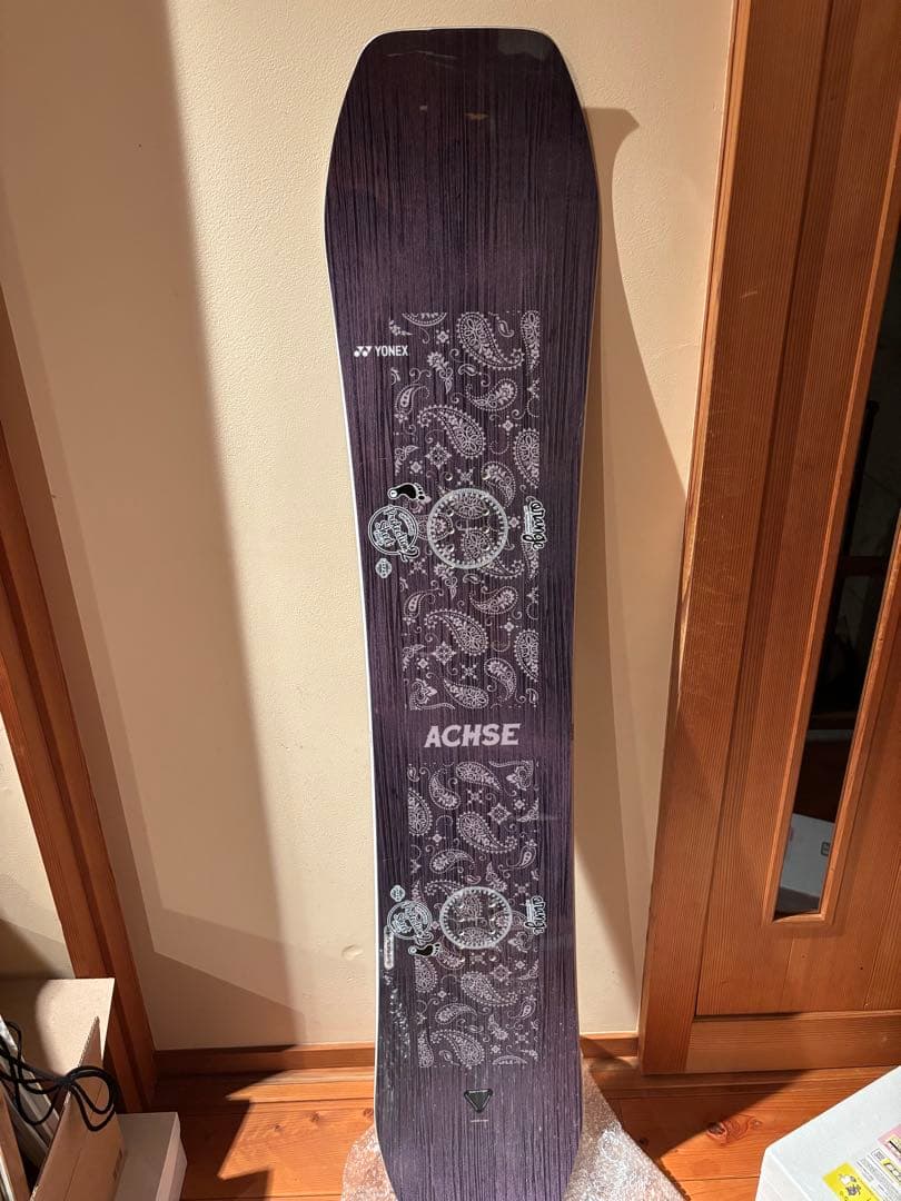 美品　YONEX ACHSE 23-24スノーボード　グラトリ　CROOJA