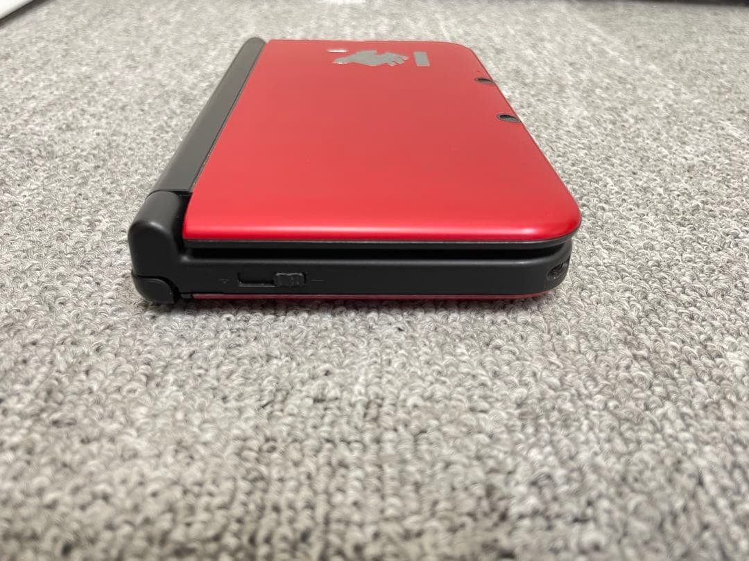 任天堂　3DS LL レッドXブラック