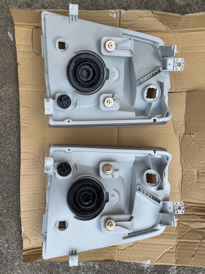 キャリイda63t 新品ヘッドライト