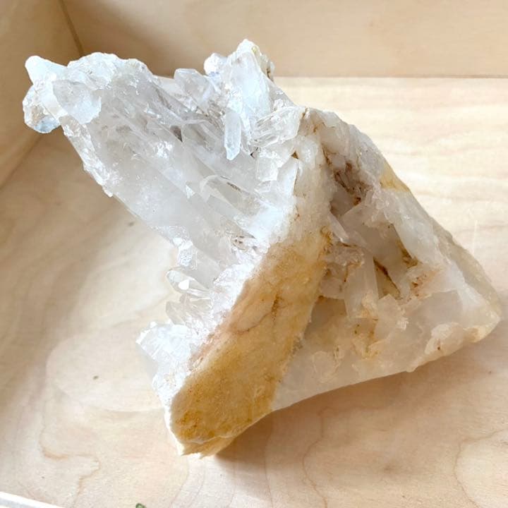 大きいマニカランクラスター　500g クリスタル　水晶　宝石　パワーストーン