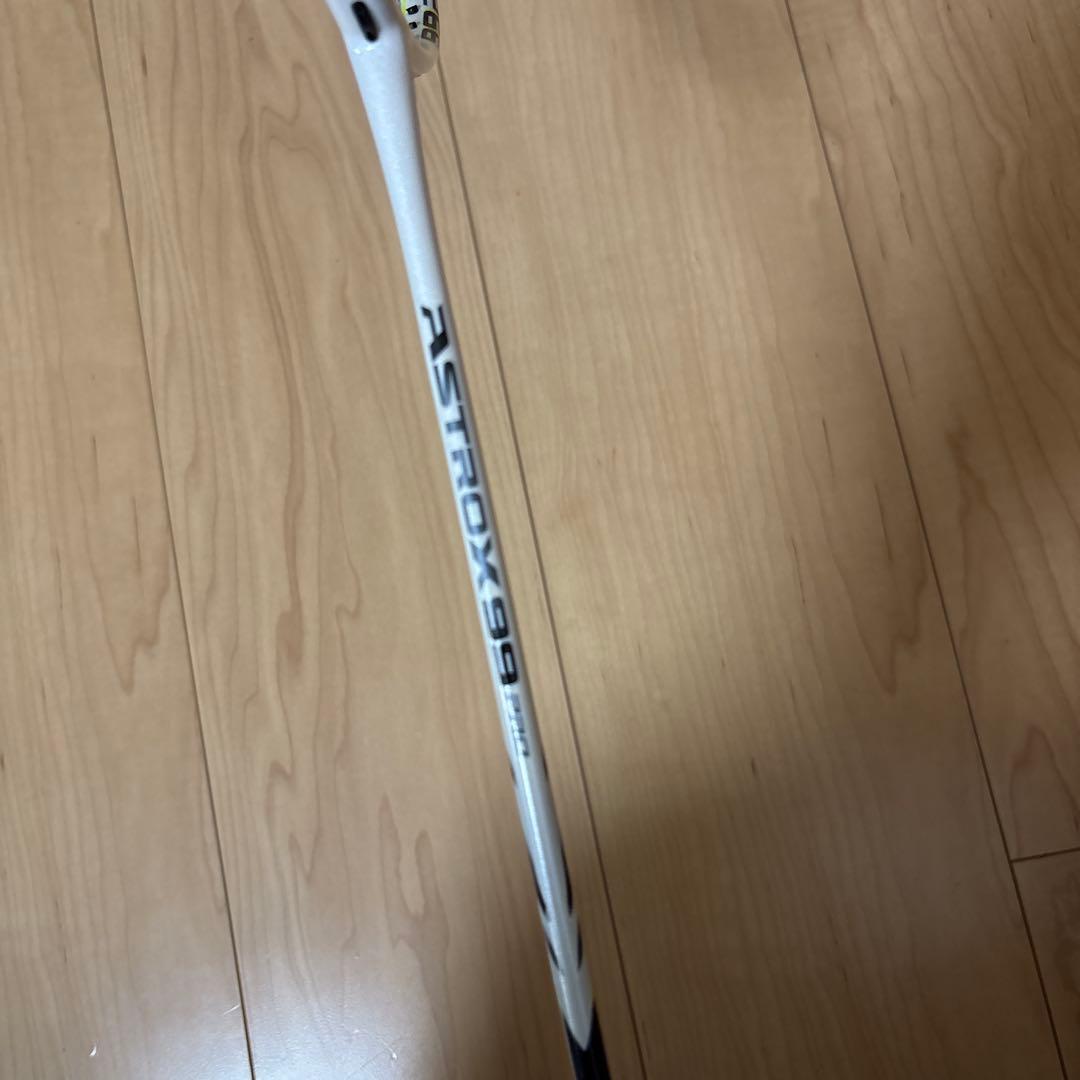 バドミントンラケット アストロクス99プロ　2本セット　4UG5 最終値下げ！