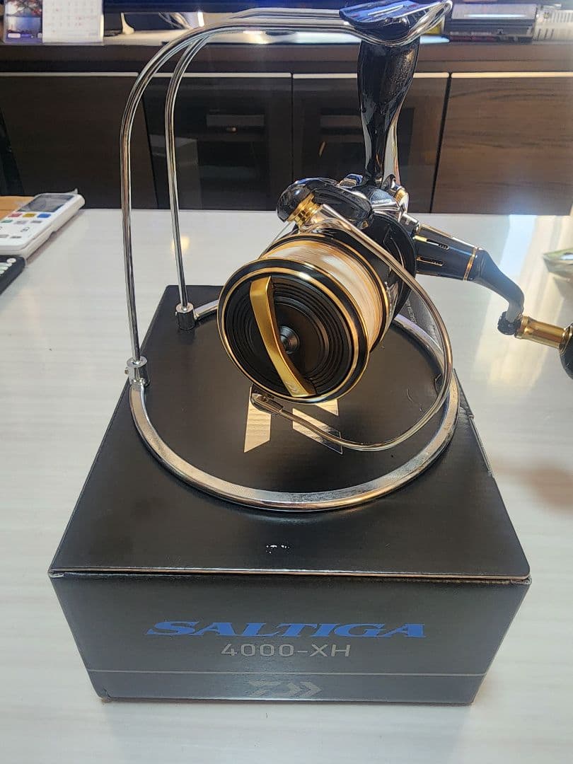 リール Daiwa SALTIGA 4000-XH