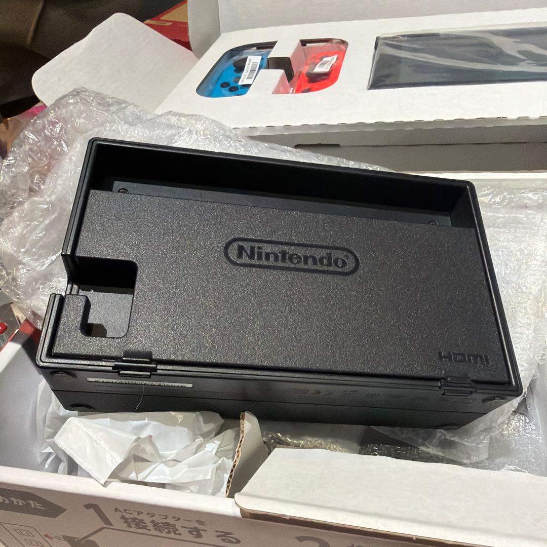 M*a様 Nintendo Switch ネオンブルー/ネオンレッド 本体