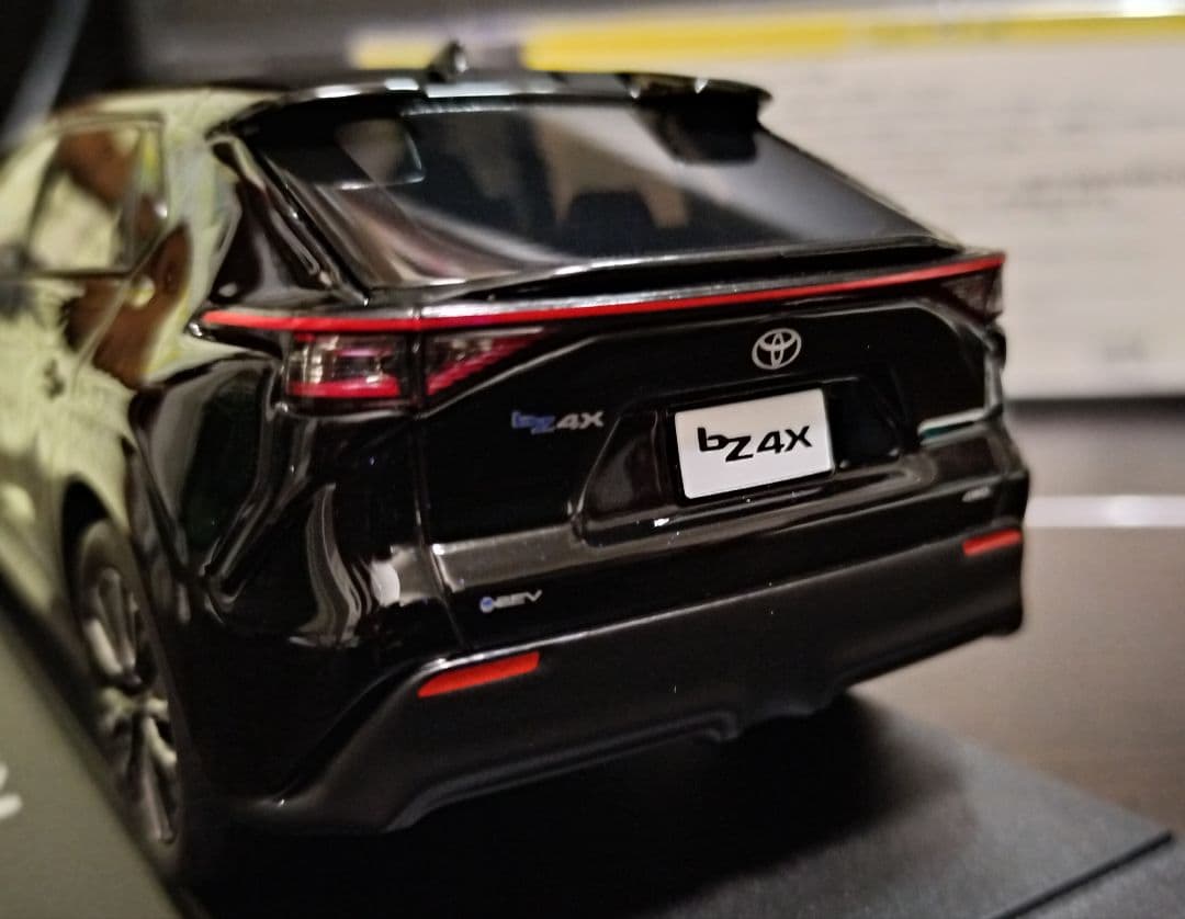 【新型】トヨタ bz4X ブラック ミニカー【非売品】