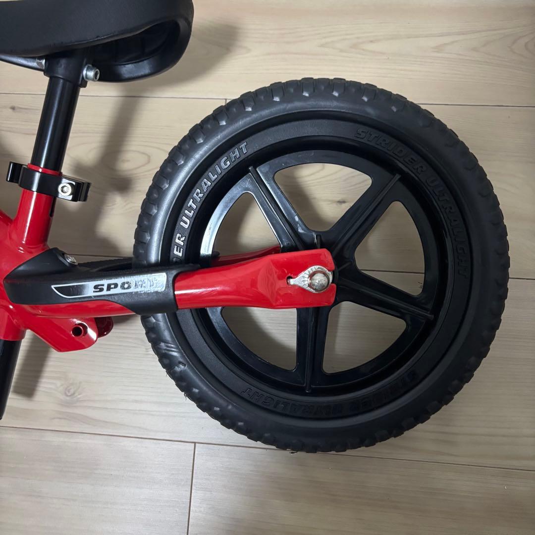 STRIDER バランスバイク 赤 12インチ SPORT