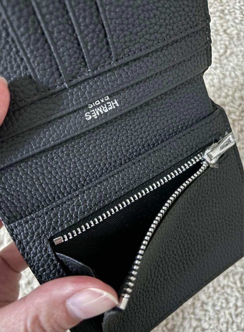 極美品⭐︎ べアン H 二つ折り財布 新品未使用 ノベルティ-a1