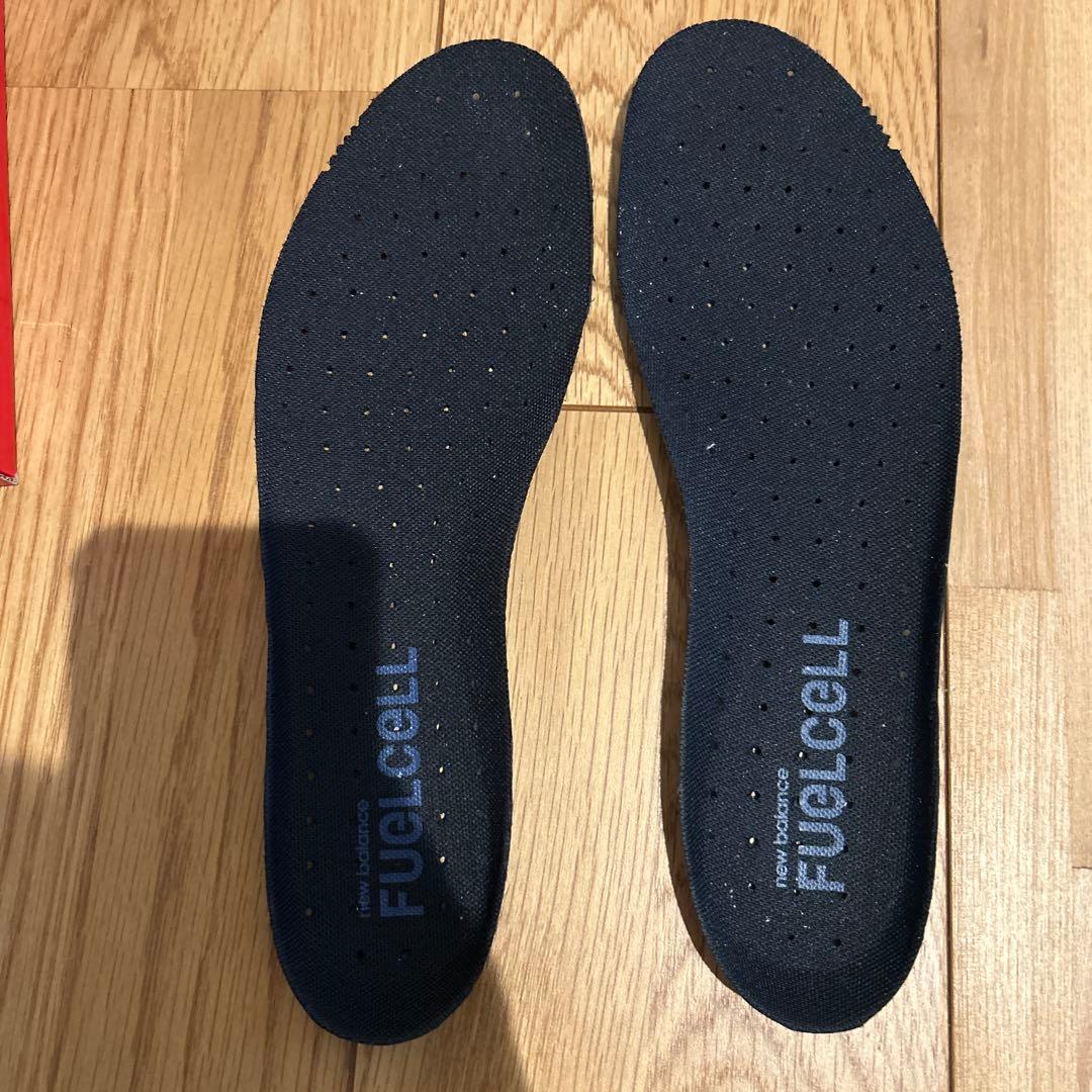 ニューバランス FuelCell RC Elite v2