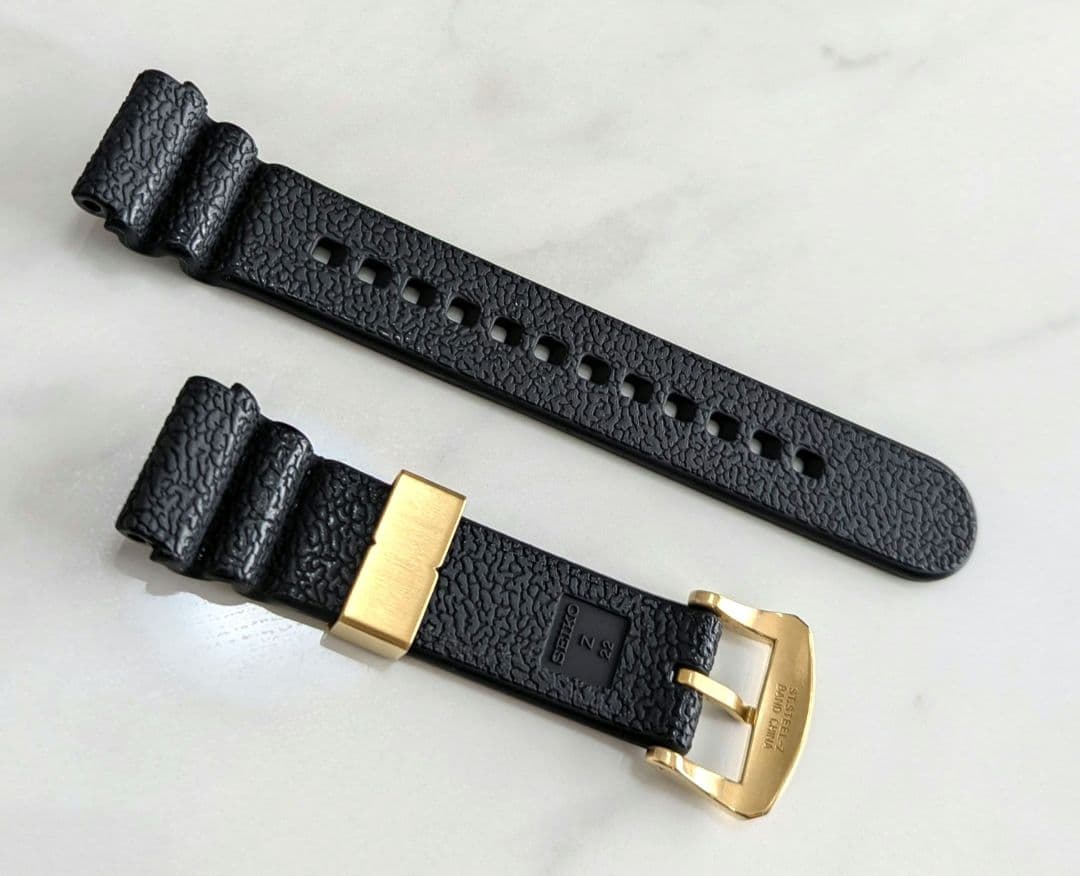希少　SEIKOダイバー　シリコンバンド22mm