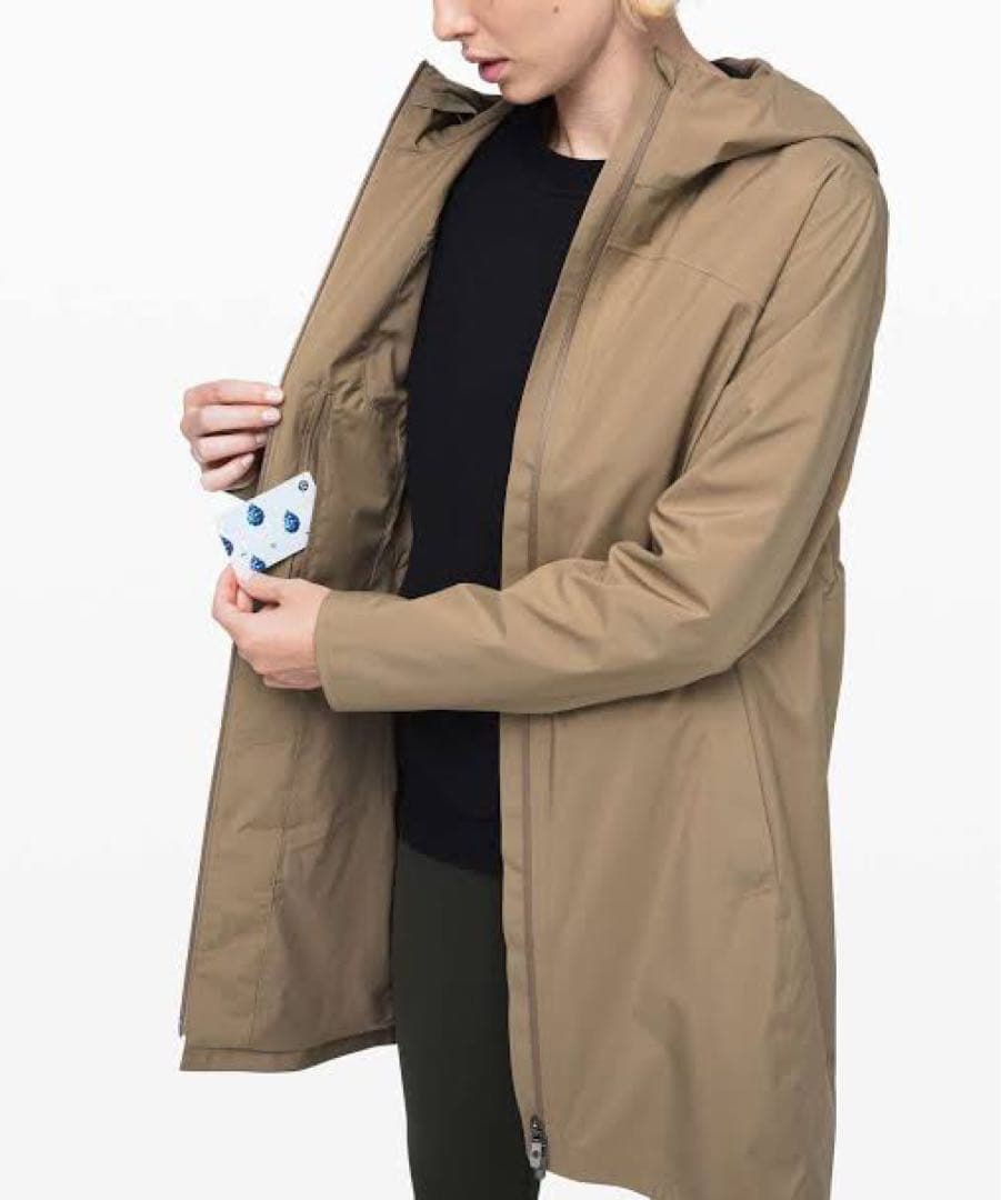 【lululemon】 Rain Rabel サイズ4