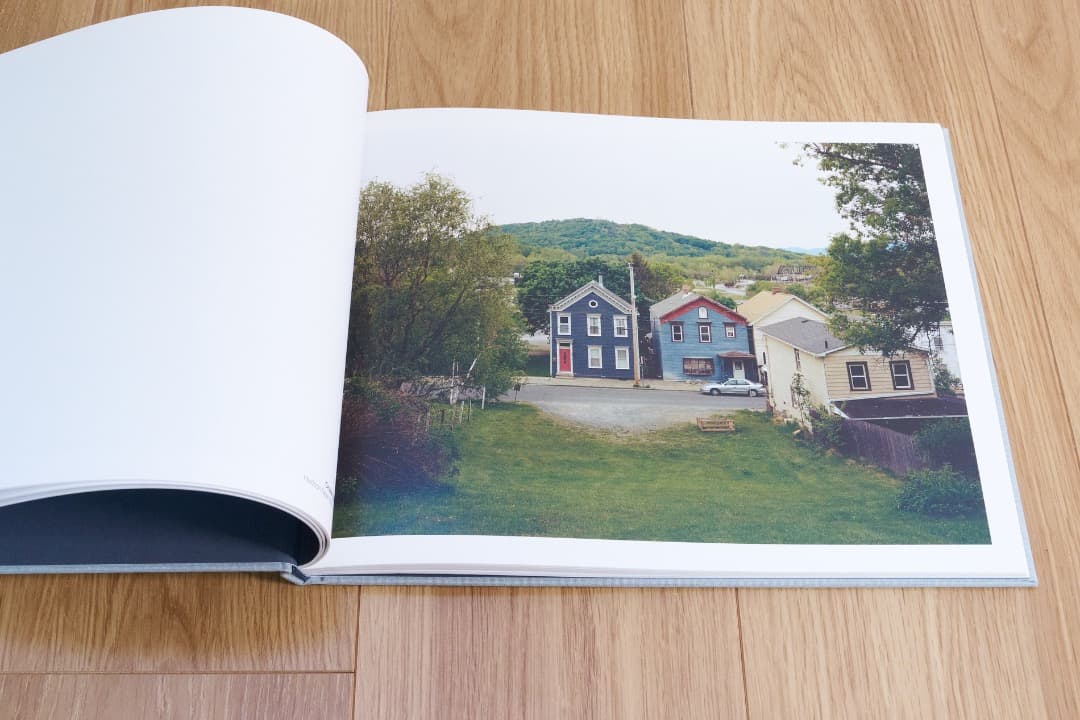 Tema Stauffer 写真集『UPSTATE』
