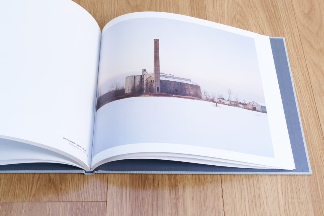 Tema Stauffer 写真集『UPSTATE』
