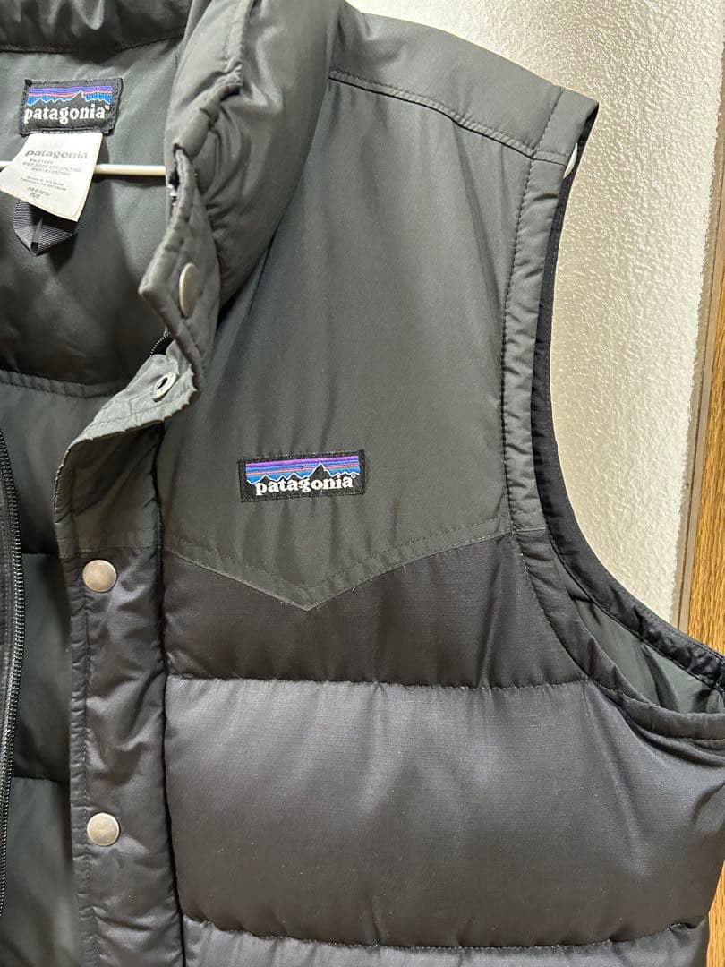 patagonia ダウンベスト ブラック/グレー