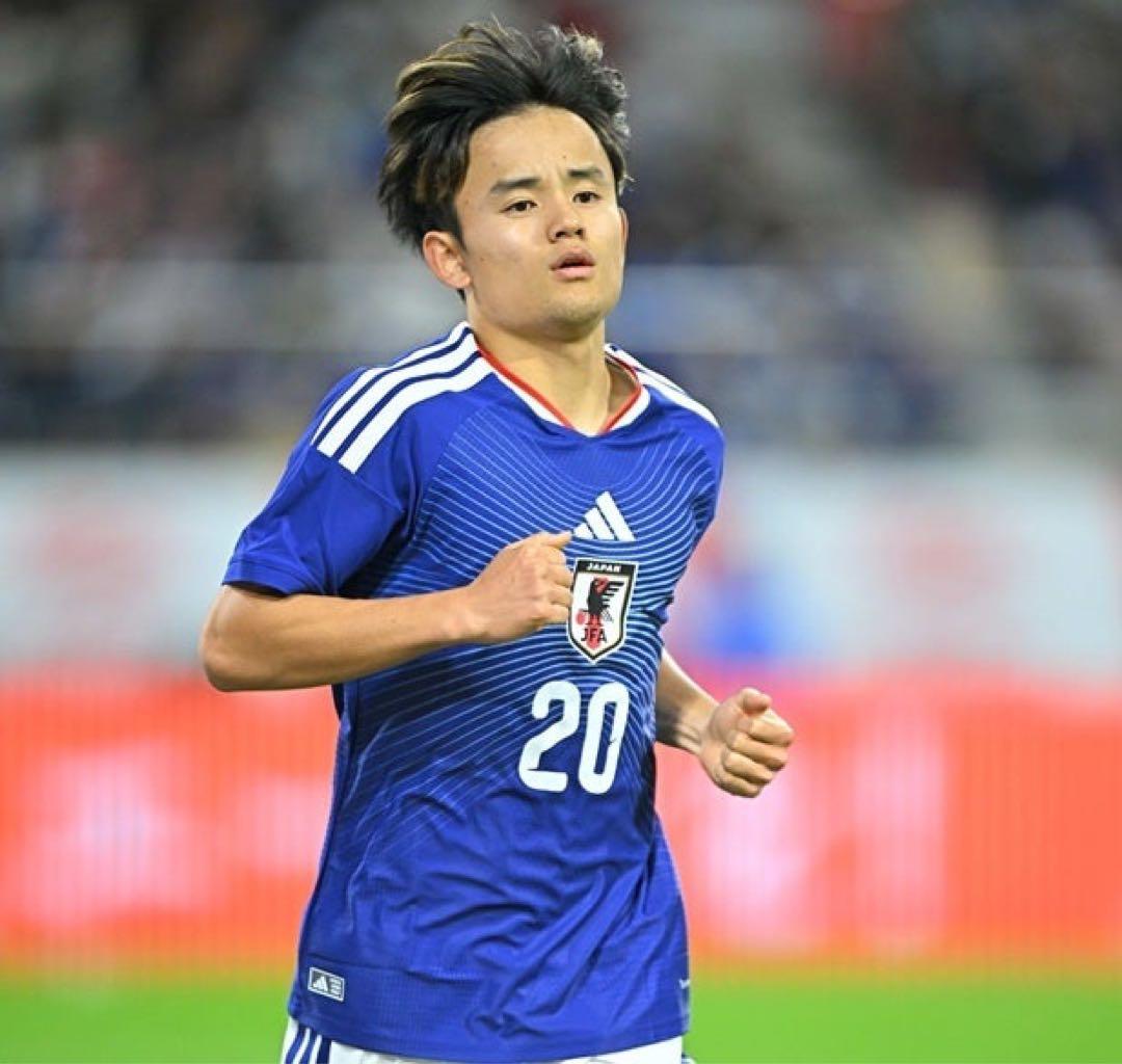【久保建英直筆サイン入り】CONEXT24 PROサッカーボール5号球