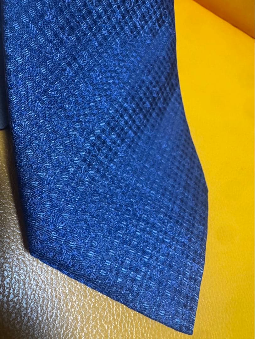 【新品】LOUIS VUITTON ネクタイ　チェック&シャドーモノグラム　青