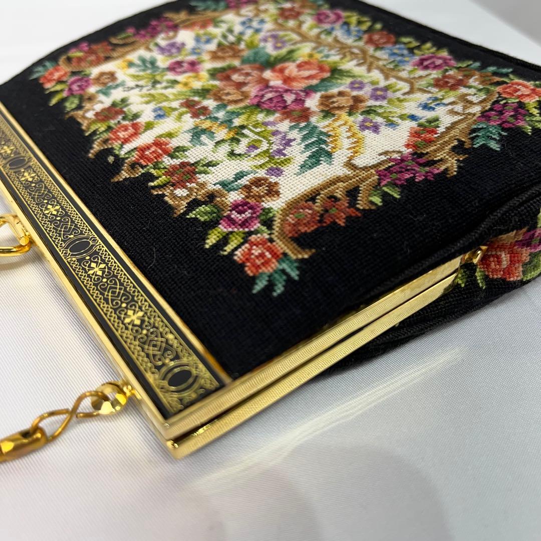 【人気】プチポワン　アンティークゴブラン　花柄刺繍　黒　ハンドバッグ
