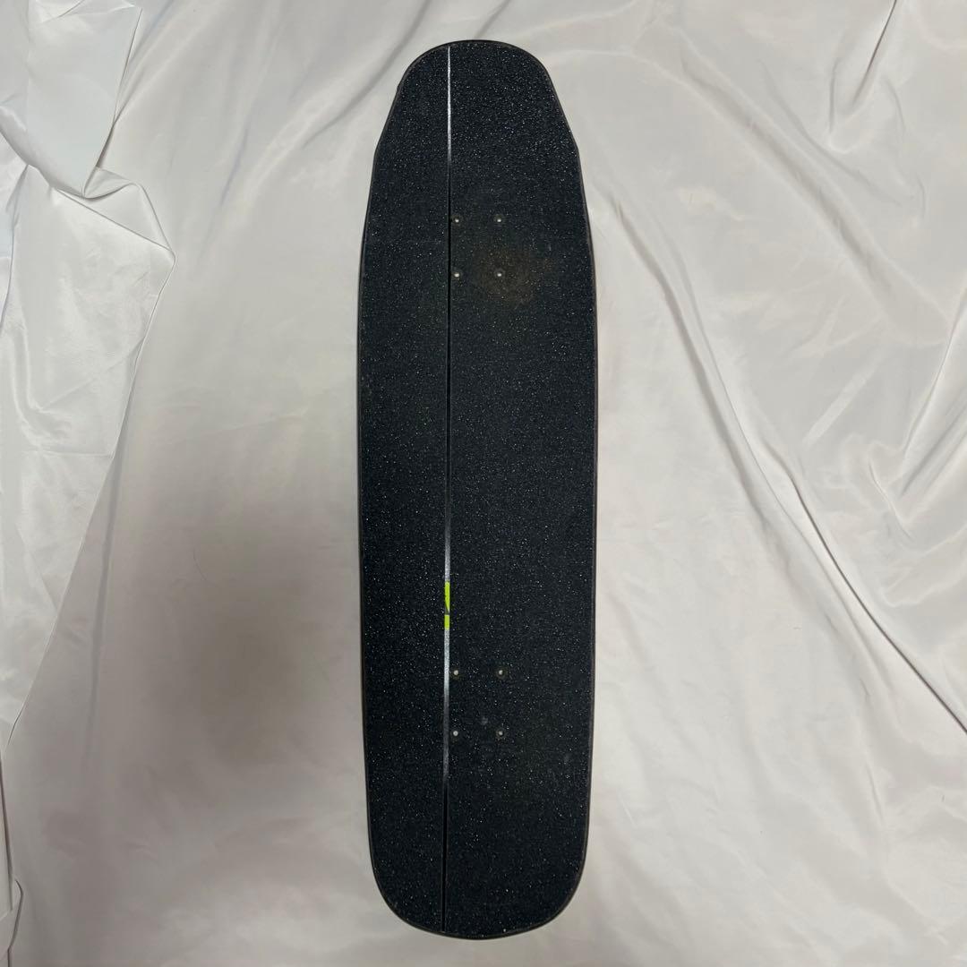 スケートボードデッキ マッドネス　MADNES