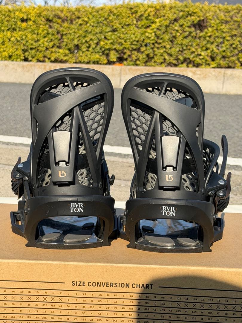 BURTON ESCAPADE EST M バートン エスカペード 半日のみ使用