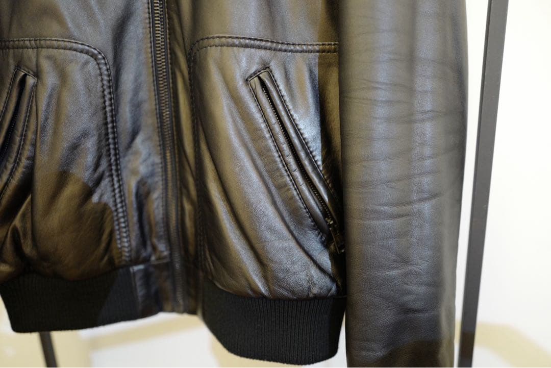 BALENCIAGAブラックレザー フード付きジャケット