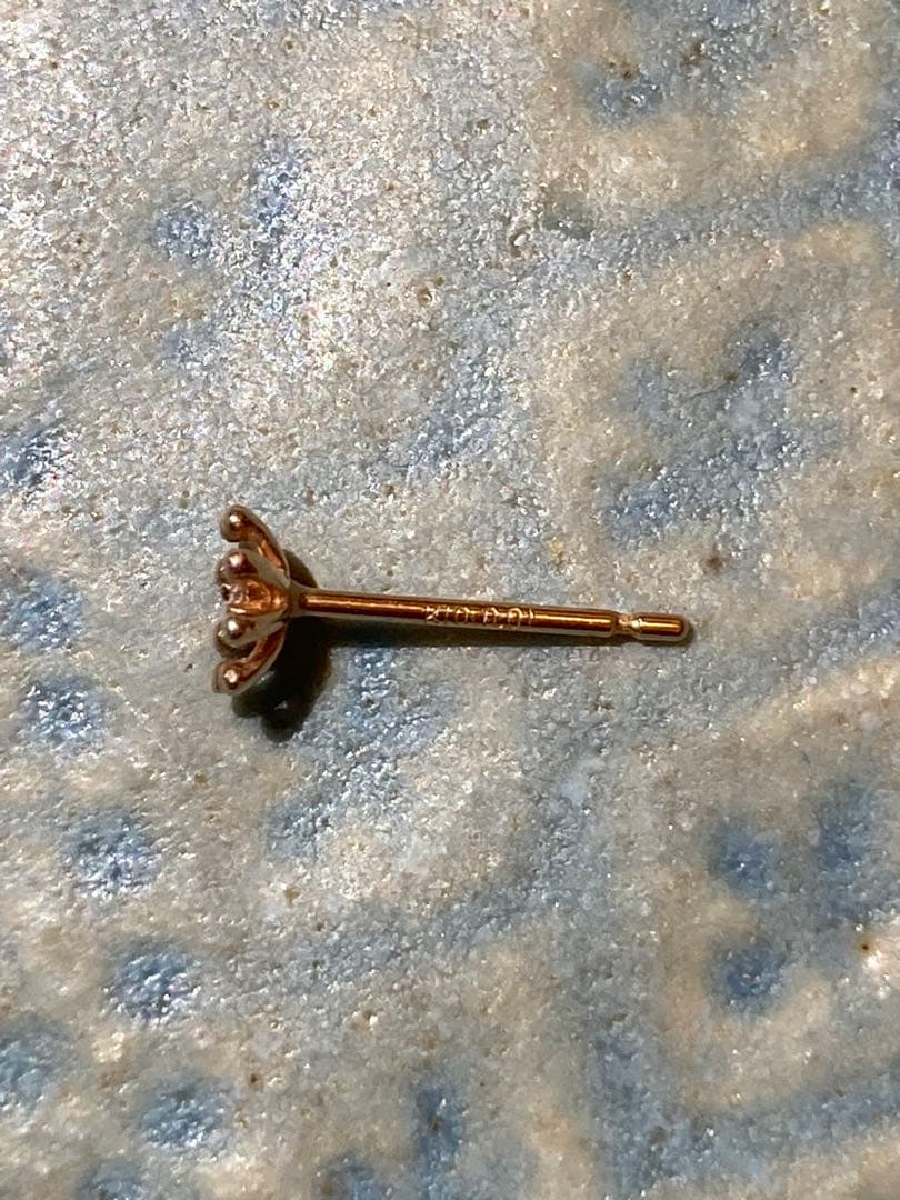 片耳◆agete K10 ダイヤ ピアス◆星 スター フラワー モチーフ