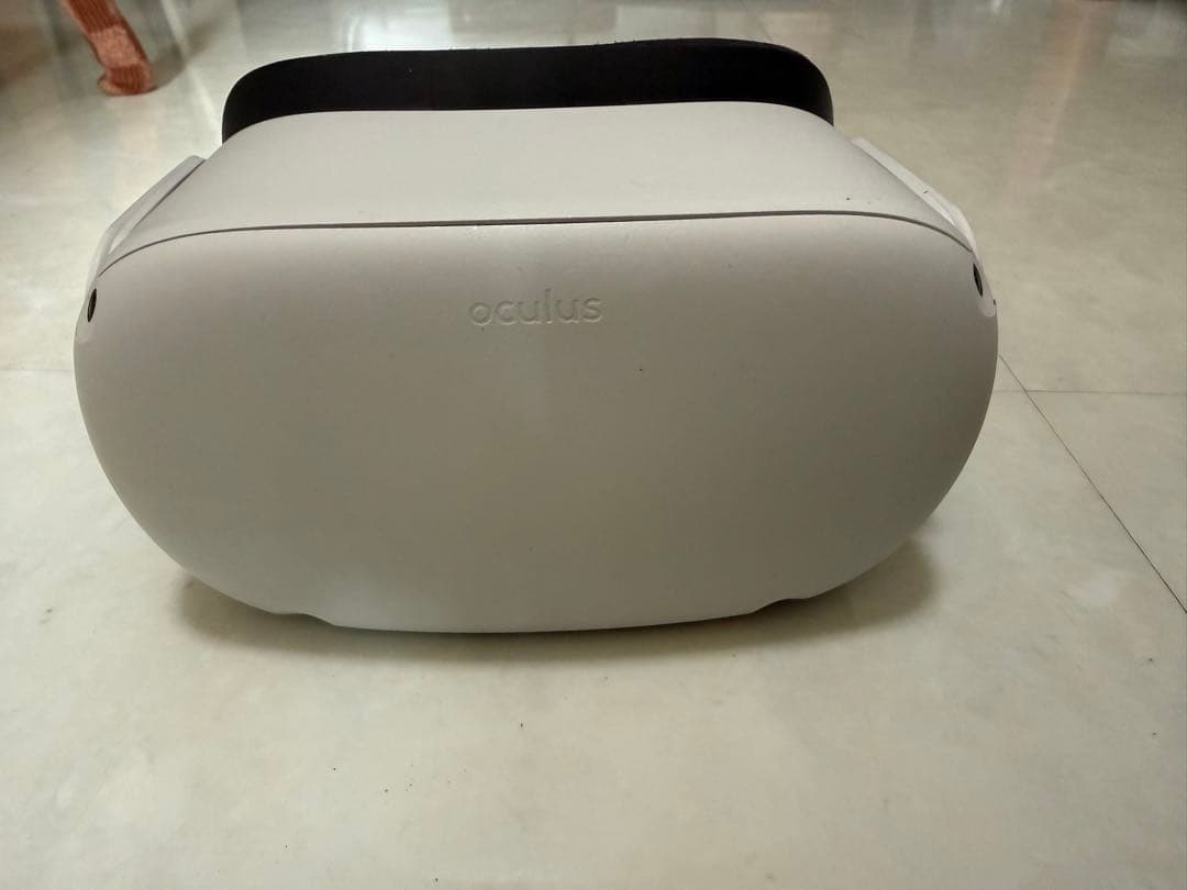  Quest2 256GB 本体&コントローラーのみ