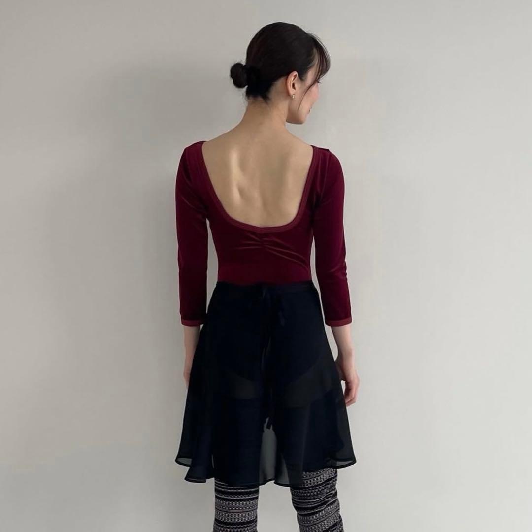 新品 スティナ stina Retune 大人気 ベロア レオタード M 完売品
