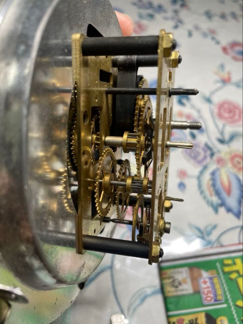 Rhythm WorldTimer 真鍮ガラス時計在庫稼働品　\"パリは今何時？\"