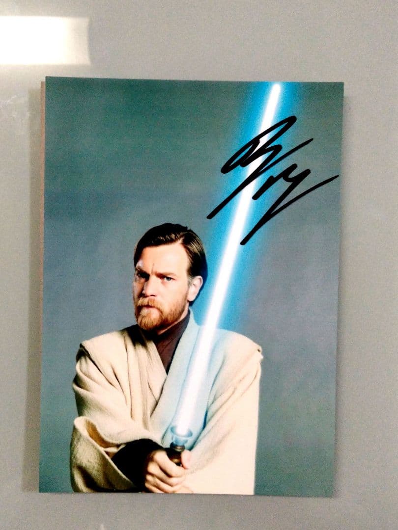 ユアン・マクレガー直筆サイン入り2Lサイズ写真…Ewan McGrego…