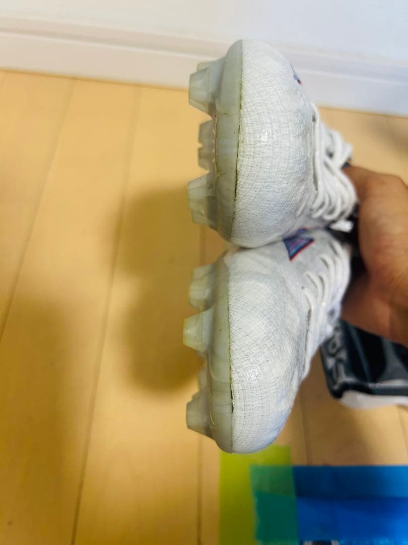 Mizuno Alpha ホワイトサッカーシューズ ゼログライドシンガード付き
