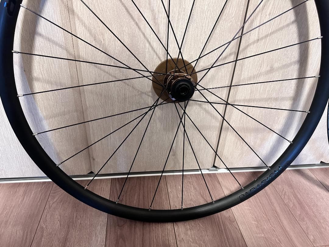 BONTRAGER Paradigm SL ホイールタイヤセット