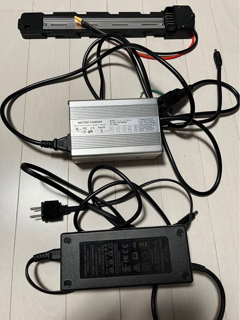 ハイスペック/電動バイク/モーター1000w×2/大容量バッテリー×2