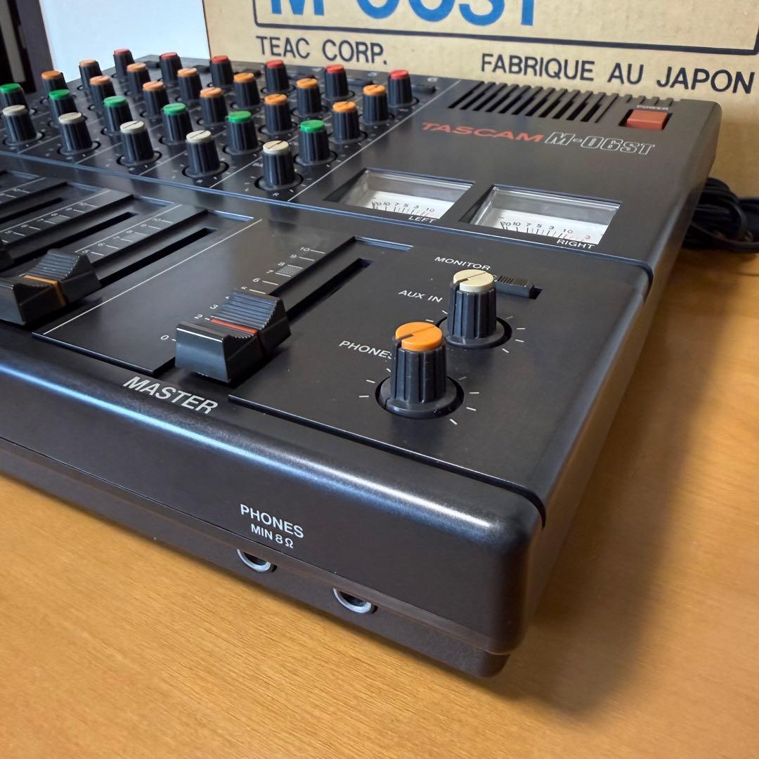 TASCAM M-06ST アナログミキサー
