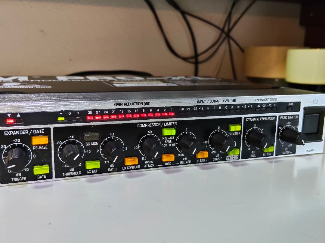 BEHRINGER（ベリンガー）MDX1600 2ch コンプレッサー