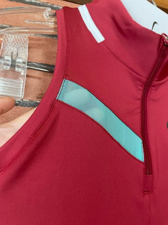 新品 NIKE ナイキ テニスウェア タンクトップ ノースリーブ レディース L