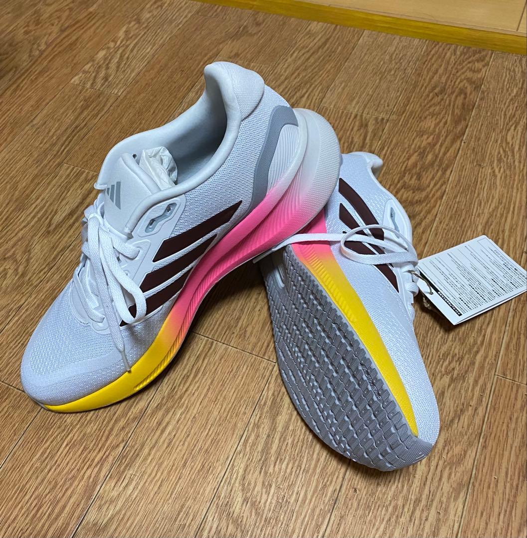 アディダス　adidas ランニングシューズ　コアランナー27.5cm
