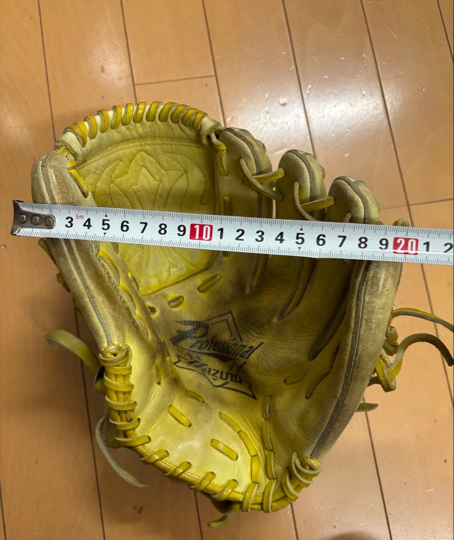 ミズノ Mizuno 軟式グローブ ピッチャー用　右利き用　プロフェッショナル